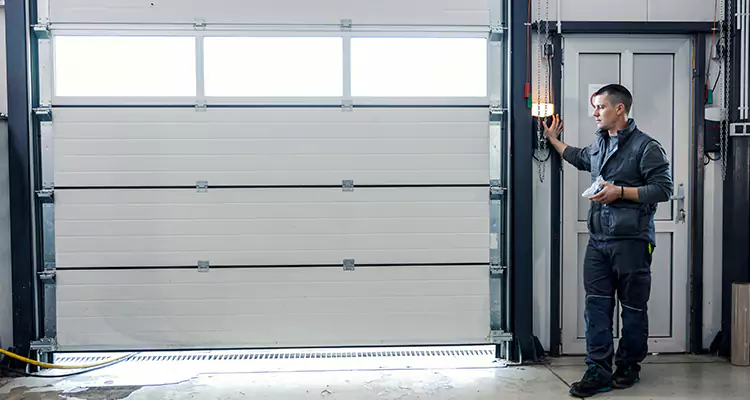 Modern Overhead Door Repair in San Carlos Park, FL